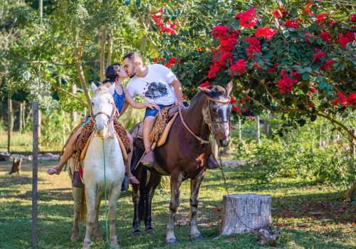 Passeio a cavalo a dois em Bonito, MS