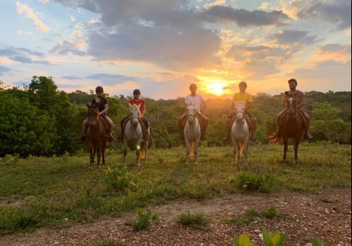 Pôr do sol no passeio a cavalo em Bonito, MS