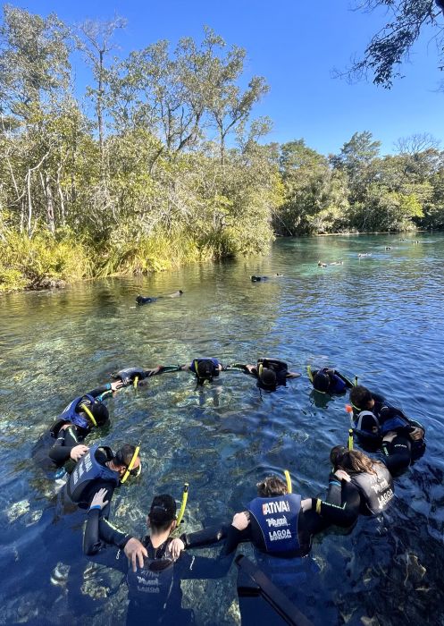 Prepare-se para flutuar com tranquilidade no Recanto Ecológico Rio da Prata após um  treinamento especializado.